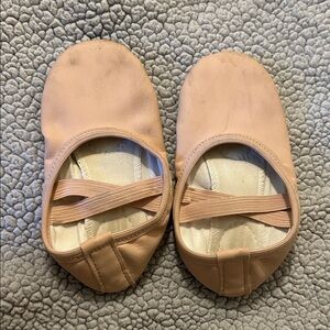 Kids Stella Ballet Shoes in Pink